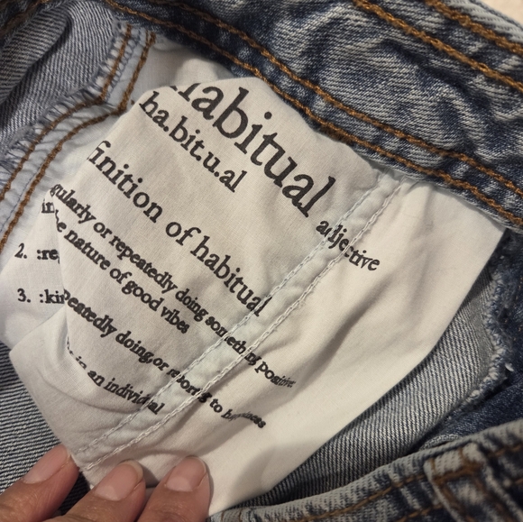 Habitual High Rise Side Panel Barrel Leg Jeans In Faded Wash Size 6 - Picture 12 of 12